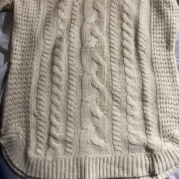 Wool Sweater - Picture 2 of 4